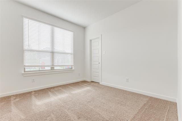 Building Photo - 4908 Pebblewood Dr