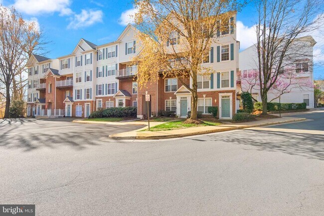 Building Photo - 12739 Fair Crest Ct