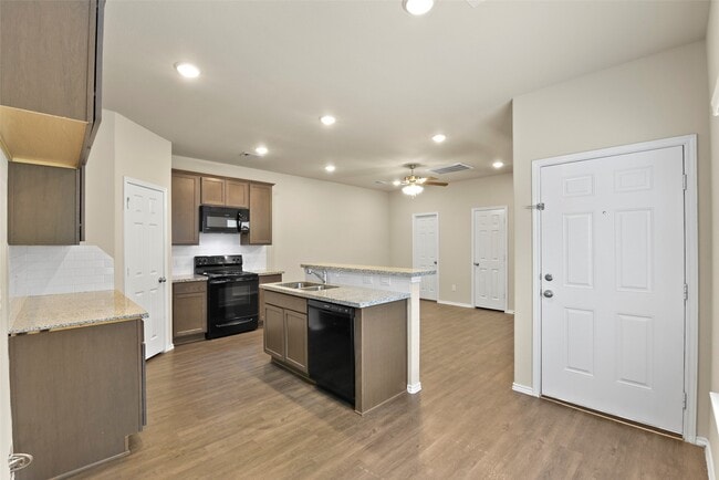 Building Photo - 9650 Warm Spring