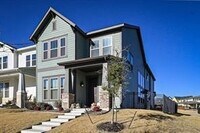 Building Photo - 2028 Barbette St