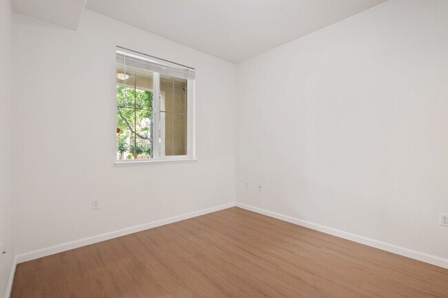 Building Photo - SPACIOUS LUXURY UNIT IN BERRYESSA NEAR SCE...