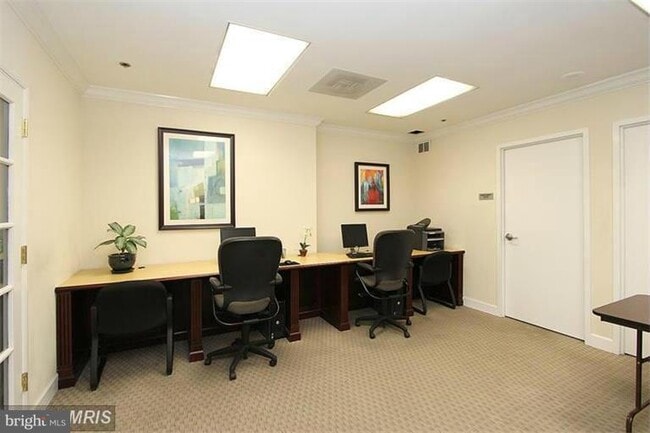 Building Photo - 7500 Woodmont Ave