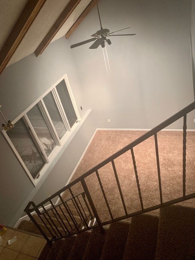 Building Photo - Amazing 3 Bedroom 1.5 Bathroom Home in Coo...