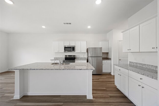 Building Photo - 8203 Vacek Xing Wy