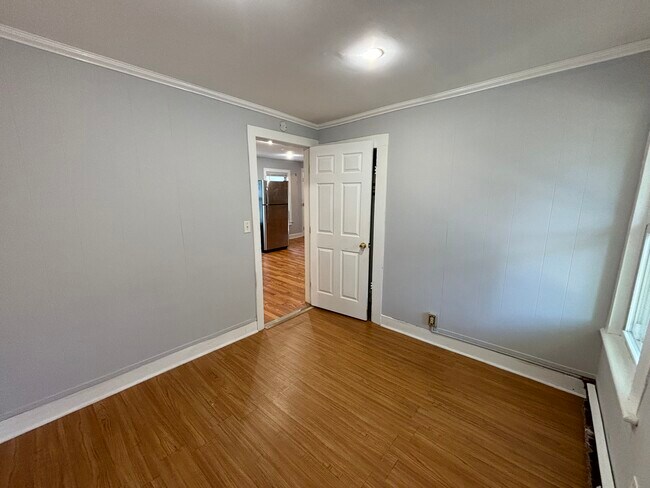 Building Photo - 8 Jetland Pl