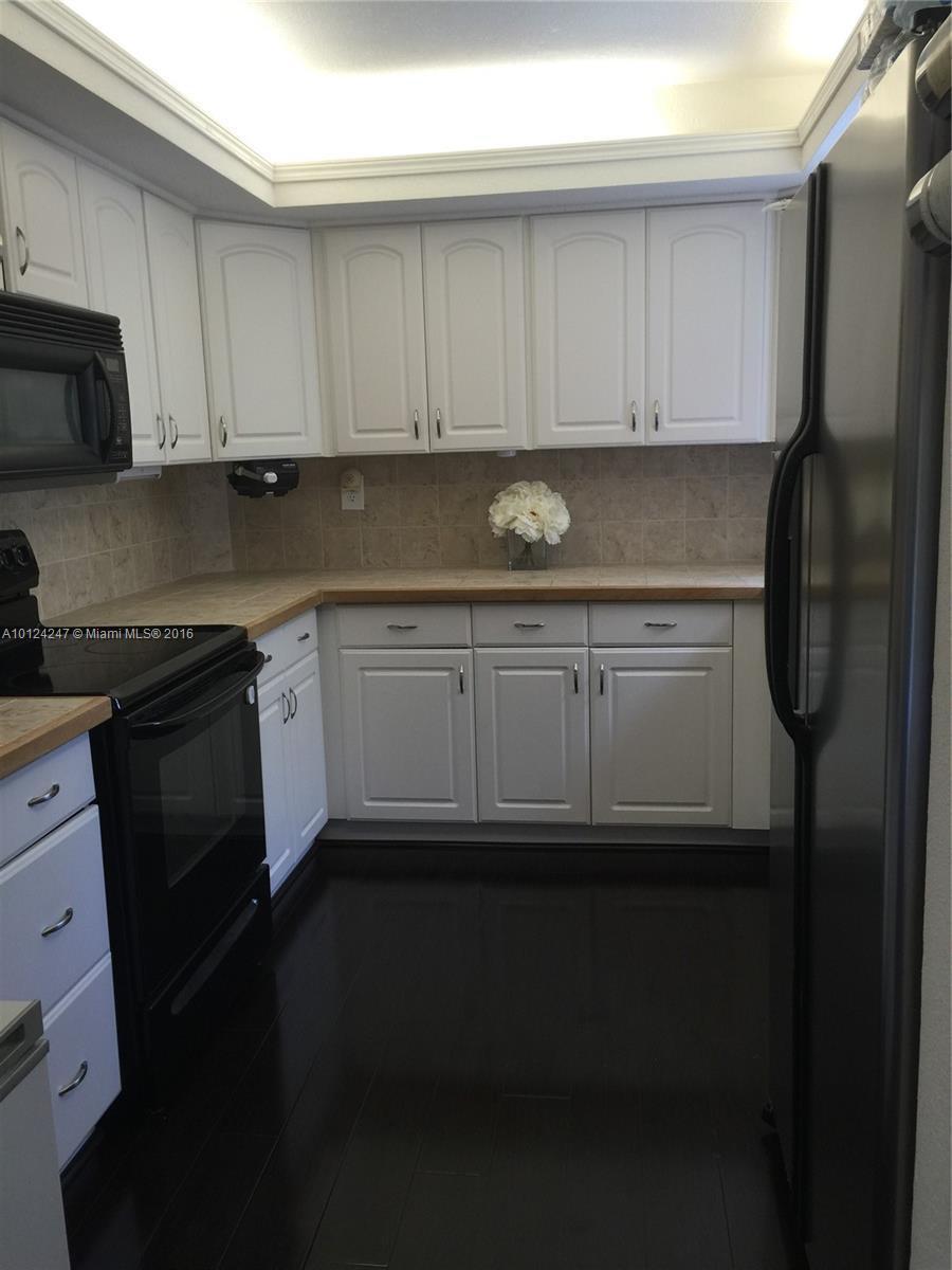 Building Photo - 3641 NW 95th Ter