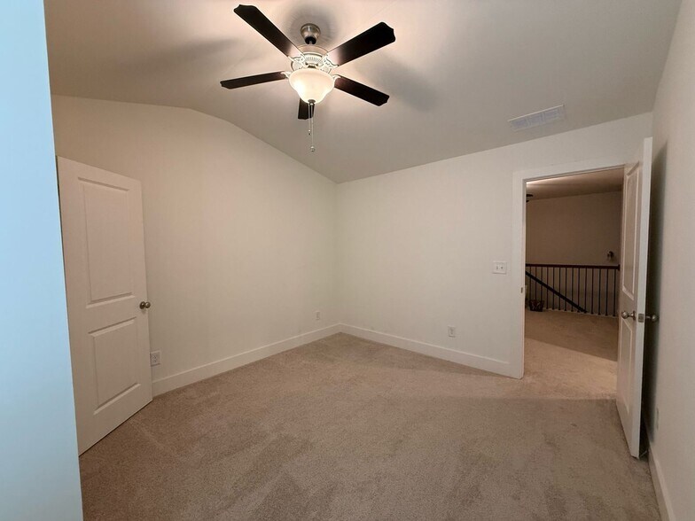 Building Photo - 5318 Radford Loop