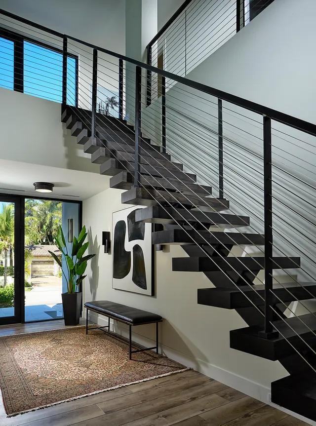 Building Photo - 214 28th St