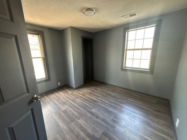 Building Photo - 1372 Orgill Ave