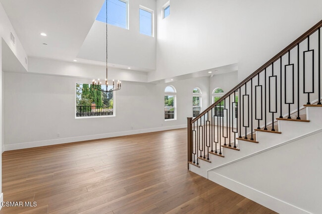 Building Photo - 295 Toyon Ct