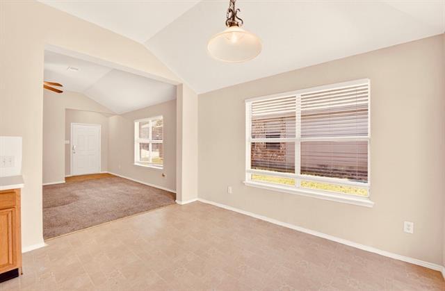 Building Photo - 9100 Warren Dr