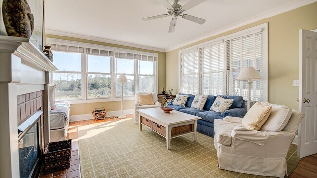 Building Photo - 15 Nautica Way