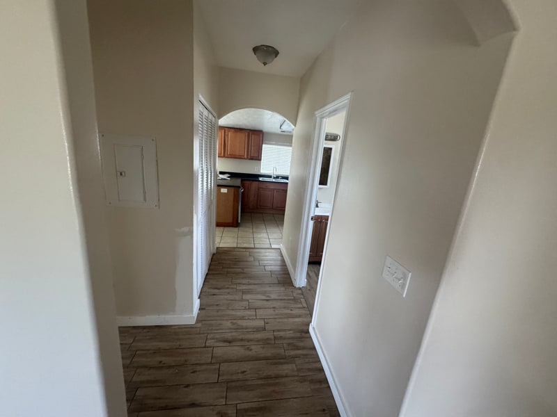 Building Photo - 59 E 400 N