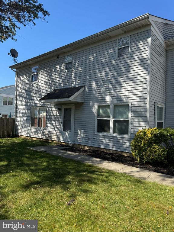 Building Photo - 20 Spyglass Ct