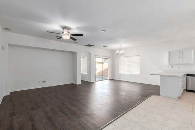 Primary Photo - 17762 W Rimrock St