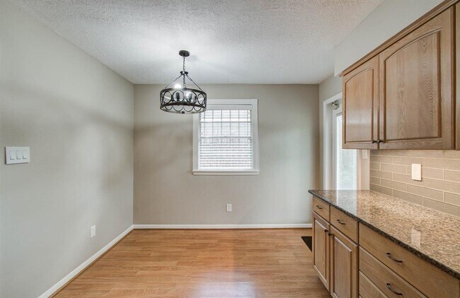 Building Photo - 5710 Verdome Ln