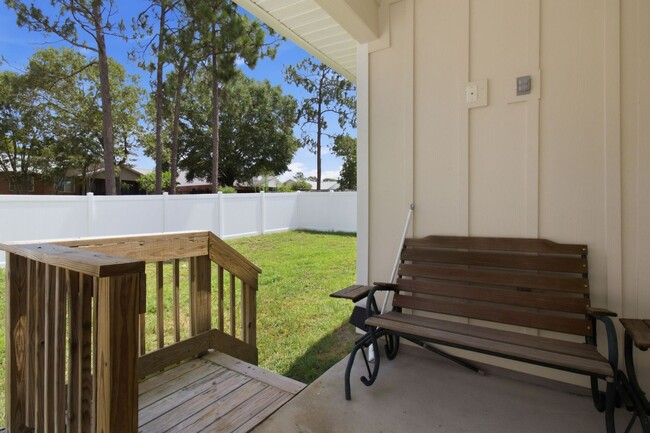 Building Photo - 4 Bedroom in CRESTVIEW!!