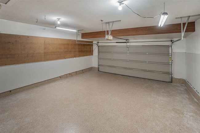 Building Photo - 3301 Thornbrook Ct