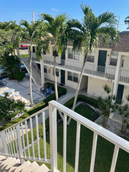 Building Photo - 340 NW 19th St