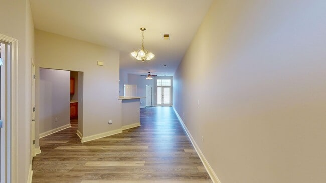 Building Photo - 222 Park Square Pl