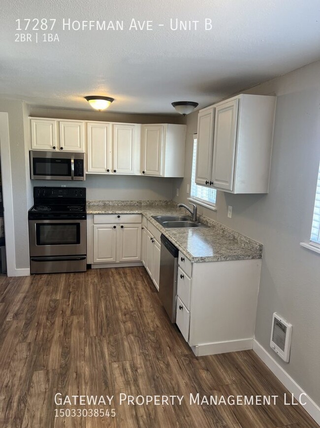 Building Photo - 17287 Hoffman Ave