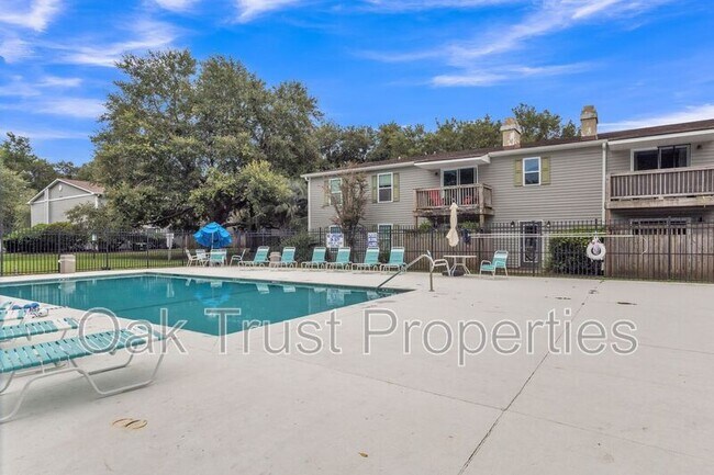 Building Photo - 1402 Camp Rd