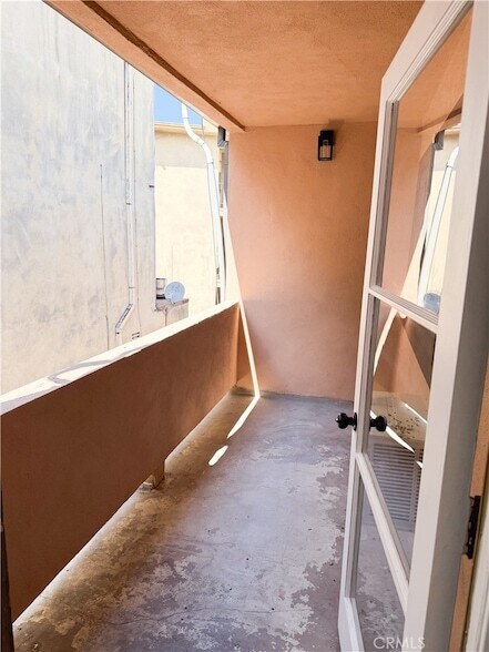 Building Photo - 17000 Burbank Blvd