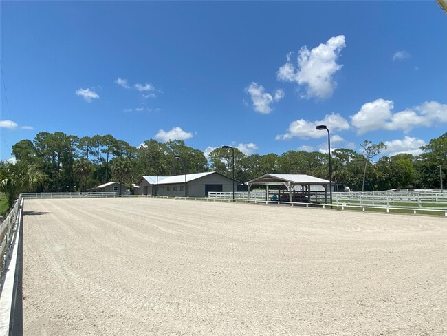 Building Photo - 2315 Deer Run Blvd