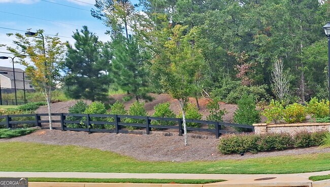 Building Photo - 209 Oliver Dr