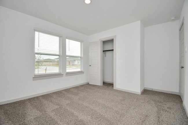 Building Photo - 7803 Golden Rubia Ln
