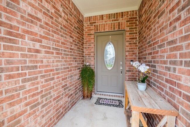 Building Photo - 31430 Stone Ridge Forest Dr