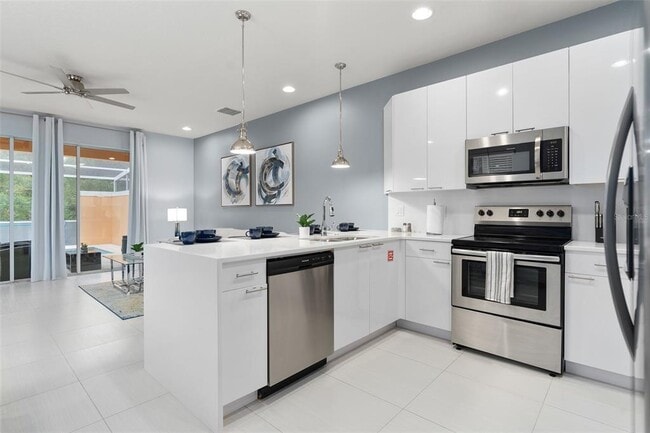 Building Photo - 1601 Tranquil Ave