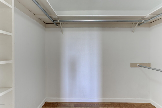 Building Photo - 17137 E Rand Dr