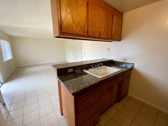 Building Photo - 2920 Peachtree Dr