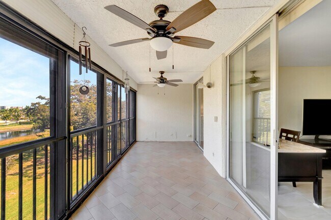 Building Photo - 14723 Cumberland Dr