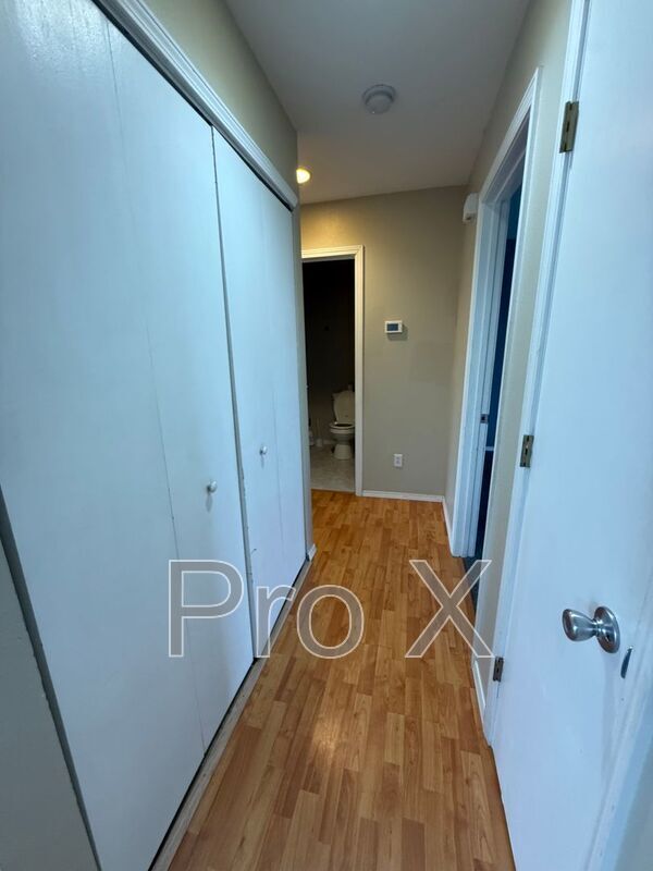 Building Photo - 1603 Annie Baxter Ave