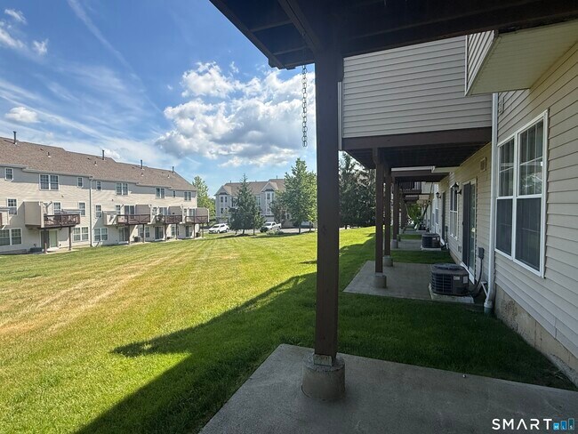 Building Photo - 1401 Briar Woods Ln