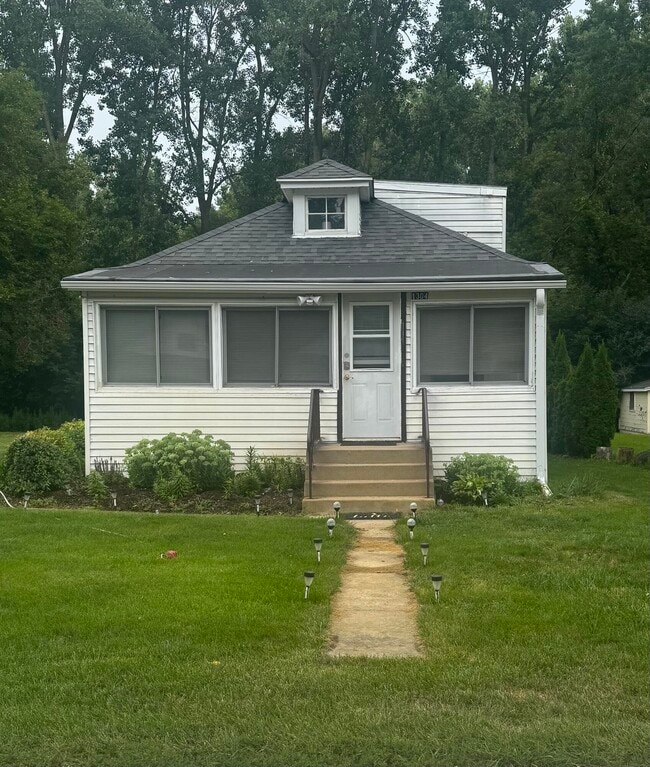 Primary Photo - 1304 Lucille Ave