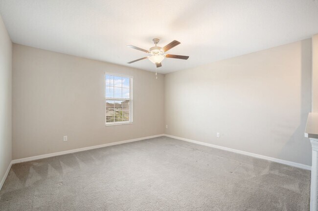Building Photo - Newer Construction Rental with Open Layout...