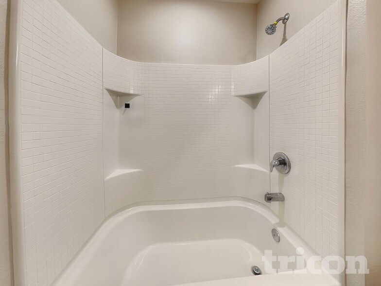 Building Photo - 4127 Willow Hammock Dr