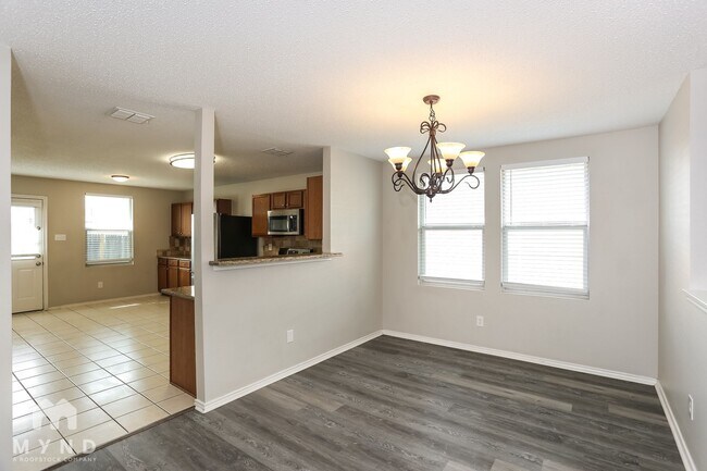 Building Photo - 1431 Windy Meadows Dr