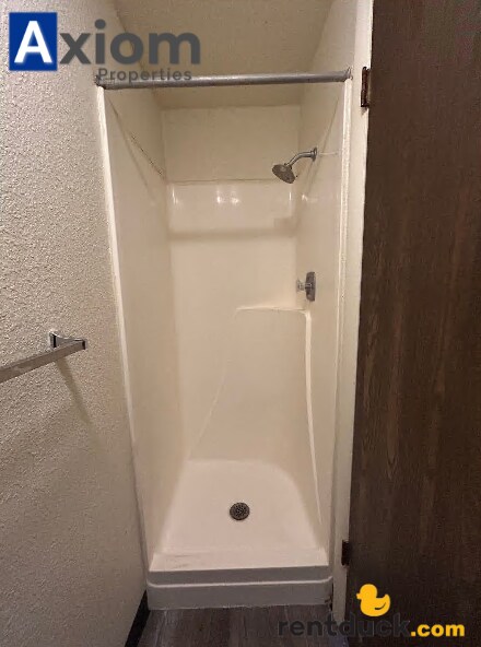 Building Photo - 2128 Marigold St