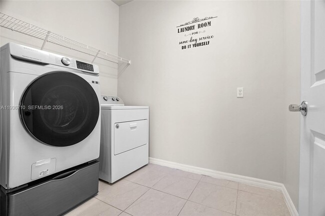 Building Photo - 8197 Hanoverian Dr