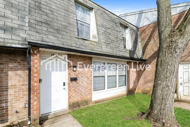 Building Photo - 7699 Mt Hood