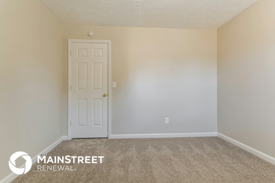 Building Photo - 2862 Emerson Lake Dr