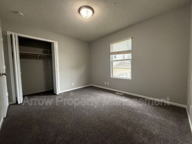 Building Photo - 808 Peach St