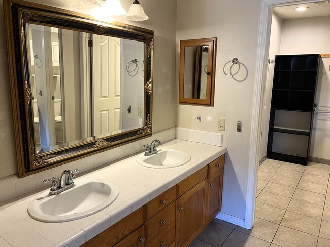 Building Photo - Custom 2-story Humboldt Hill home features 3-car garage, spacious pet-friendly yard
