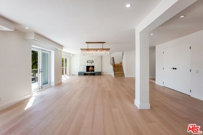 Building Photo - 1404 Devlin Dr