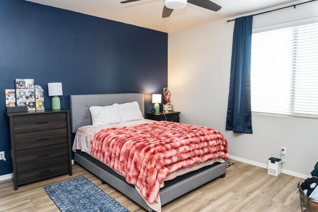 Building Photo - 6722 E 35th St