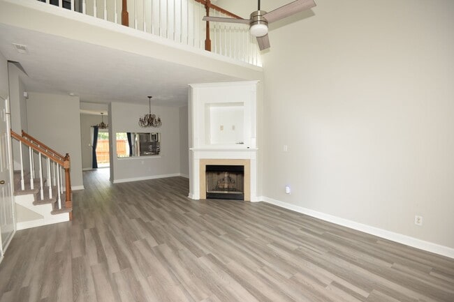 Building Photo - 2 Bedroom Townhome in Cypress Point North